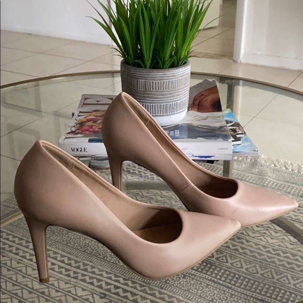 Nude Heels Size 9
